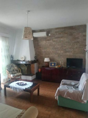 Violet Bedroom and Apartment, Spata